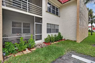 211 Lake Dora Dr, West Palm Beach, FL 33411 - Photo 11