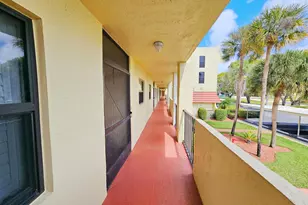 23385 Barwood Ln, Boca Raton, FL 33428 - Photo 3