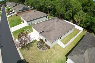 5234 Oakland Lake Cir, Fort Pierce, FL 34951 - Photo 7