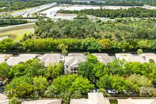 8058 Murano Cir, Palm Beach Gardens, FL 33418 - Photo 33