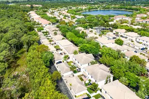 8058 Murano Cir, Palm Beach Gardens, FL 33418 - Photo 37