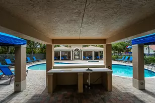 8058 Murano Cir, Palm Beach Gardens, FL 33418 - Photo 59