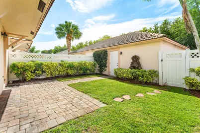 8058 Murano Circle, Palm Beach Gardens, FL 33418 - Photo 29