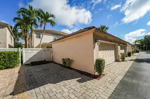 8058 Murano Cir, Palm Beach Gardens, FL 33418 - Photo 49