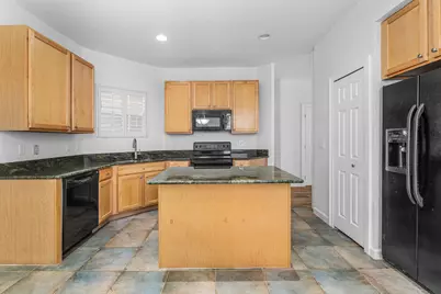 8058 Murano Circle, Palm Beach Gardens, FL 33418 - Photo 11