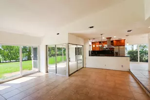 5667 Cameo Dr N, Boca Raton, FL 33433 - Photo 5