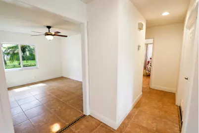 5667 Cameo Drive N, Boca Raton, FL 33433 - Photo 9
