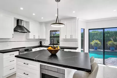 10650 Paris Street, Cooper City, FL 33026 - Photo 15