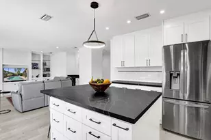10650 Paris St, Cooper City, FL 33026 - Photo 17