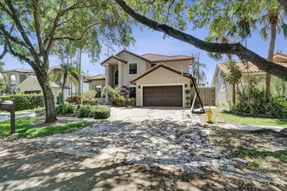 10650 Paris Street, Cooper City, FL 33026 - Photo 3