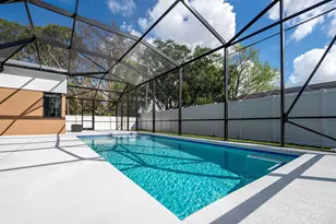 1199 SE Puritan Ln, Port Saint Lucie, FL 34983 - Photo 7
