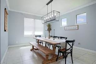 301 SE Huntington Cir, Port Saint Lucie, FL 34984 - Photo 13