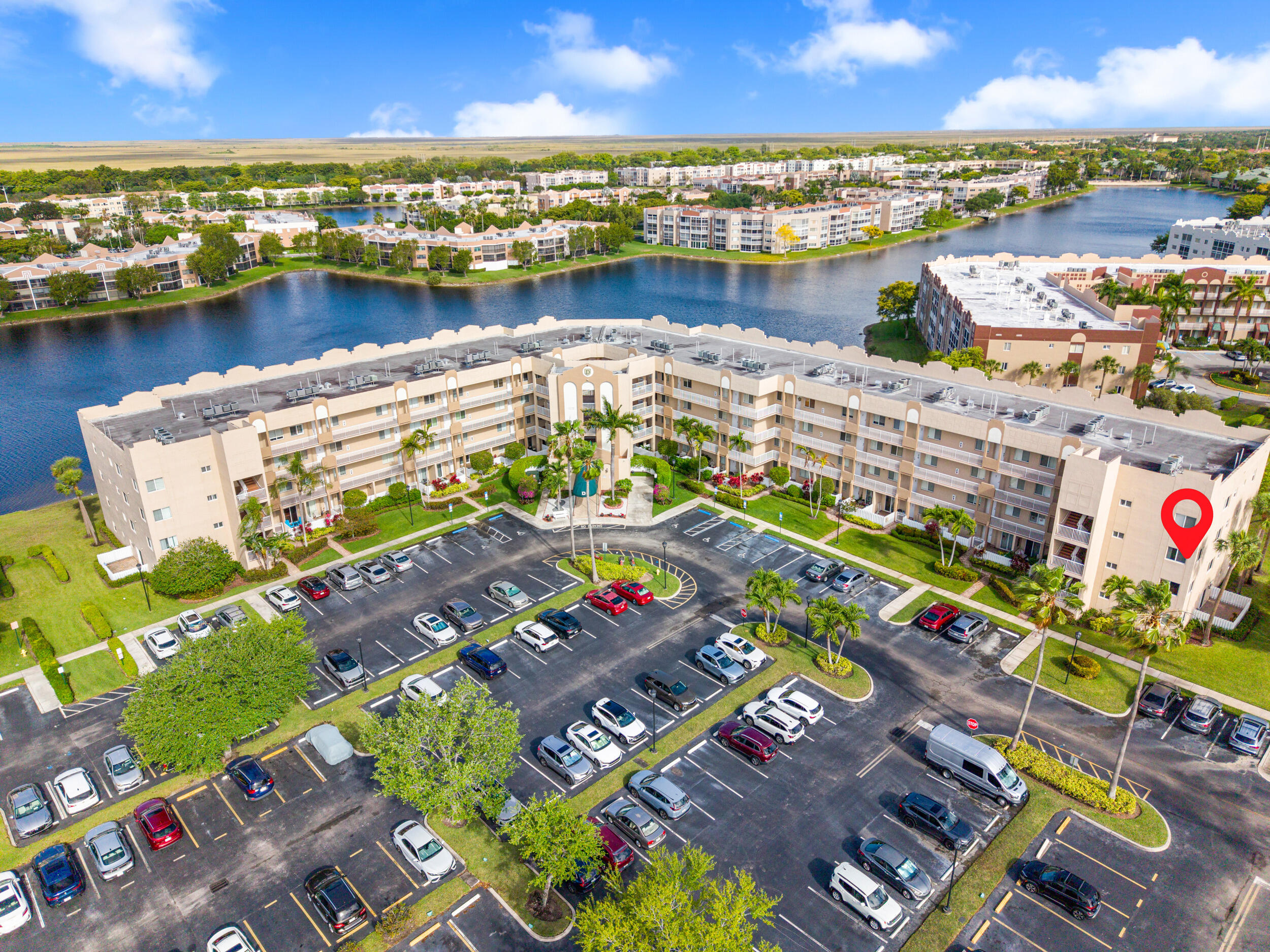 7647 Southampton Terrace #318 main architectural view