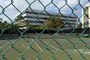 8343 Lake Dr, Doral, FL 33166 - Photo 31