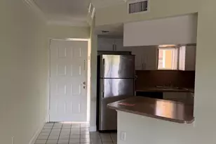 8343 Lake Dr, Doral, FL 33166 - Photo 17