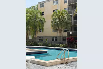 8343 Lake Drive #207, Doral, FL 33166 - Photo 27