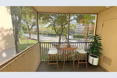 8343 Lake Drive #207, Doral, FL 33166 - Photo 13