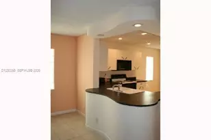 9711 NW 2nd St, Coral Springs, FL 33071 - Photo 5