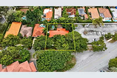 320 San Sebastian Avenue, Coral Gables, FL 33134 - Photo 9