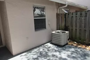 5203 Glencove Ln, West Palm Beach, FL 33415 - Photo 3