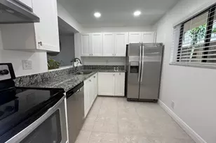 5160 Las Verdes Cir, Delray Beach, FL 33484 - Photo 3