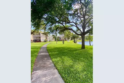 5160 Las Verdes Circle #222, Delray Beach, FL 33484 - Photo 23