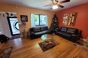 1060 NE 122nd St, North Miami, FL 33161 - Photo 13