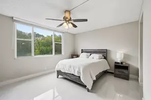 3800 Hillcrest Dr, Hollywood, FL 33021 - Photo 7