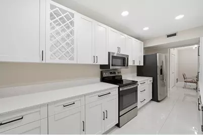 3800 Hillcrest Drive #310, Hollywood, FL 33021 - Photo 5