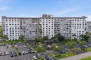 3800 Hillcrest Dr, Hollywood, FL 33021 - Photo 1