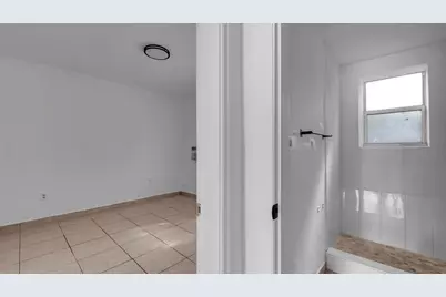 420 NW 10th Street # 9, Miami, FL 33136 - Photo 9