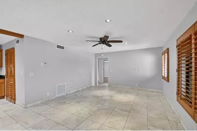 511 Shady Pine Way #D2, Greenacres, FL 33415 - Photo 9