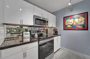 1930 NE 2nd Ave, Wilton Manors, FL 33305 - Photo 11