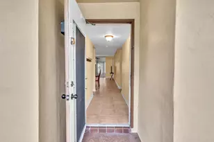 9301 Sunrise Lakes Blvd, Sunrise, FL 33322 - Photo 9