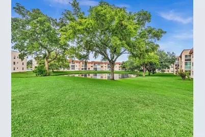 9301 Sunrise Lakes Boulevard, Sunrise, FL 33322 - Photo 5