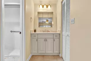 9301 Sunrise Lakes Blvd, Sunrise, FL 33322 - Photo 29