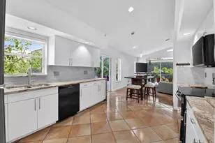 11590 Creekside Dr, Boynton Beach, FL 33437 - Photo 9