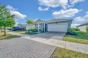 10142 SW Orana Dr, Port Saint Lucie, FL 34987 - Photo 1