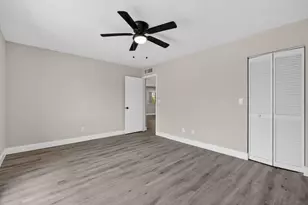 307 Brackenwood Cir, Palm Beach Gardens, FL 33418 - Photo 39