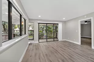 307 Brackenwood Cir, Palm Beach Gardens, FL 33418 - Photo 21