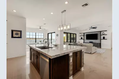 11631 Watercrest Circle W, Parkland, FL 33076 - Photo 15