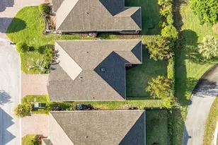 368 Sandcrest Cir, Sebastian, FL 32958 - Photo 5