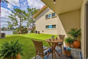 1760 Windorah Way, West Palm Beach, FL 33411 - Photo 5