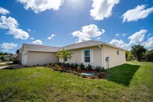 986 SW Romaine Ln, Port Saint Lucie, FL 34953 - Photo 3