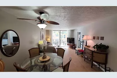 2801 Somerset Drive #211, Lauderdale Lakes, FL 33311 - Photo 7