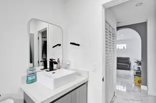 7635 NW 168th Terrace, Hialeah, FL 33015 - Photo 33