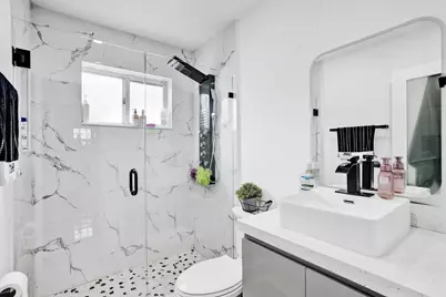 7635 NW 168th Terrace, Hialeah, FL 33015 - Photo 9