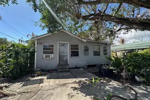 8160 SE Washington Ave, Hobe Sound, FL 33455 - Photo 1