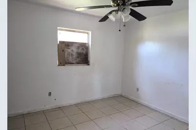 521 N 22nd Street, Fort Pierce, FL 34950 - Photo 3