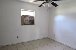 521 N 22nd St, Fort Pierce, FL 34950 - Photo 3